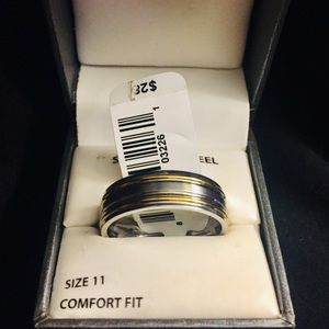 NWT Men’s Size 11 Stainless two toned band